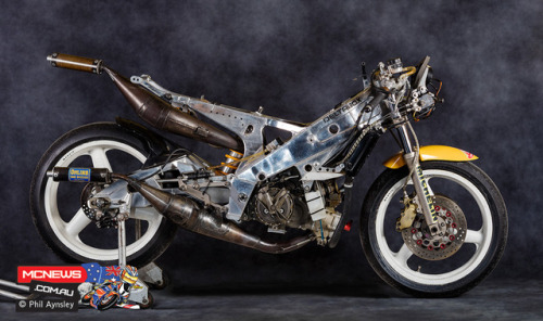 itsbrucemclaren:——– 1986 Carlos Lavado Yamaha YZR250...