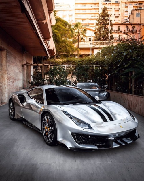 carspotdx:Ferrari 488 PistaPhoto Source: @balco instagram