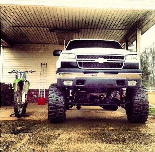 jacked up truck on Tumblr