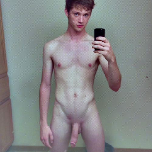 gayselfiepost:Exclusive Gay Porn Offer: Click Here to Unlock!