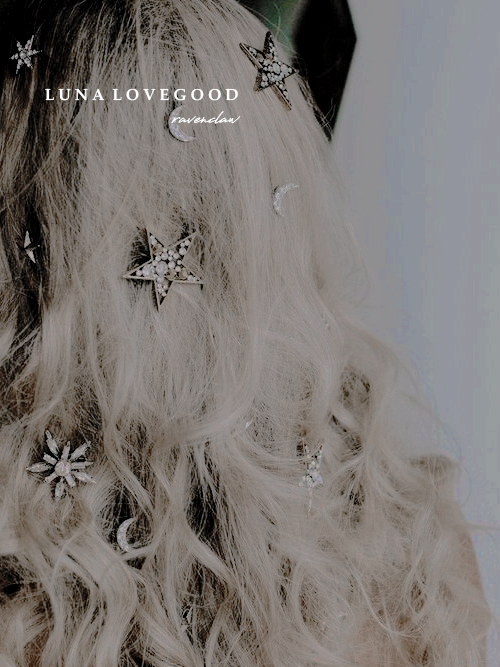 zoyalinas:@cabexwaters asked luna lovegood or ginny weasley I...