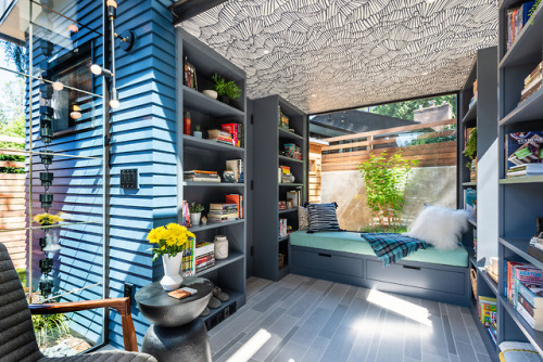 tinyhousecollectiv:Seattle backyard reading nook