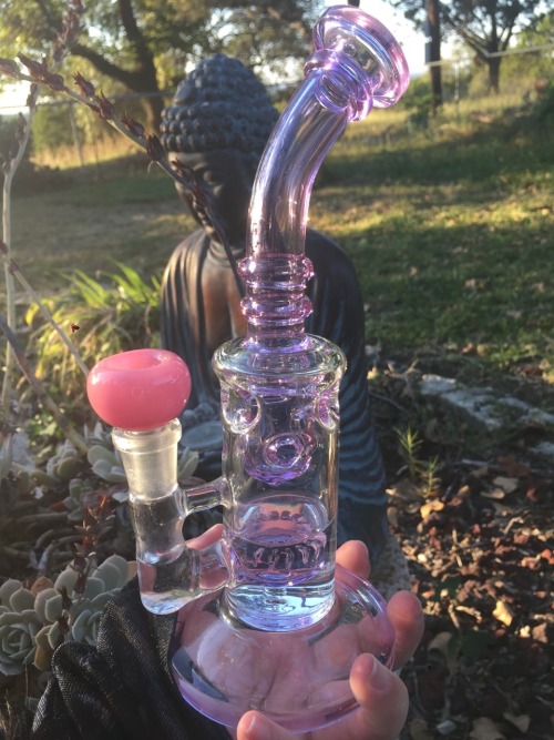 krohnos:My locally crafted 14mm bowl from @SupremeSmoke in San...