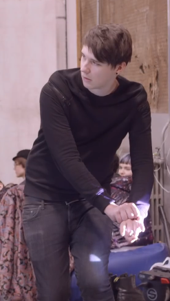 look at this child he& 039;s on a shoot but still making shadow puppets why? bc he& 039;s a c. h. i. l. d. danisnotonfire not that my blog is aesthetic fricking dorks kickthepj