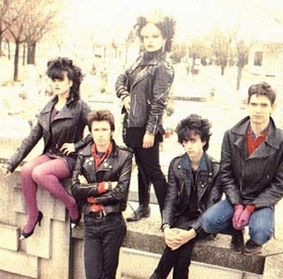 theunderestimator: Viva el punk: ‘80s punks in... - Maddest of Fishes