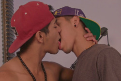 Gay Kissing