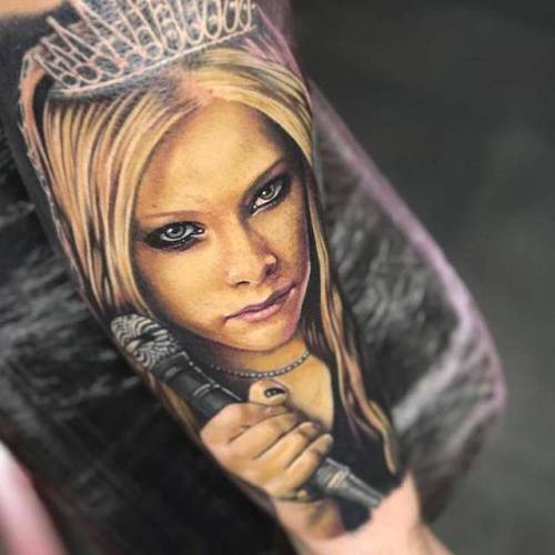 By Alex Rattray, done at Red Hot and Blue Tattoo, Edinburgh.... music;leg;patriotic;big;united states of america;character;facebook;avril lavigne;realistic;twitter;alexrattray