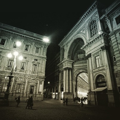 Milan by night: Galleria Vittorio Emanuele II