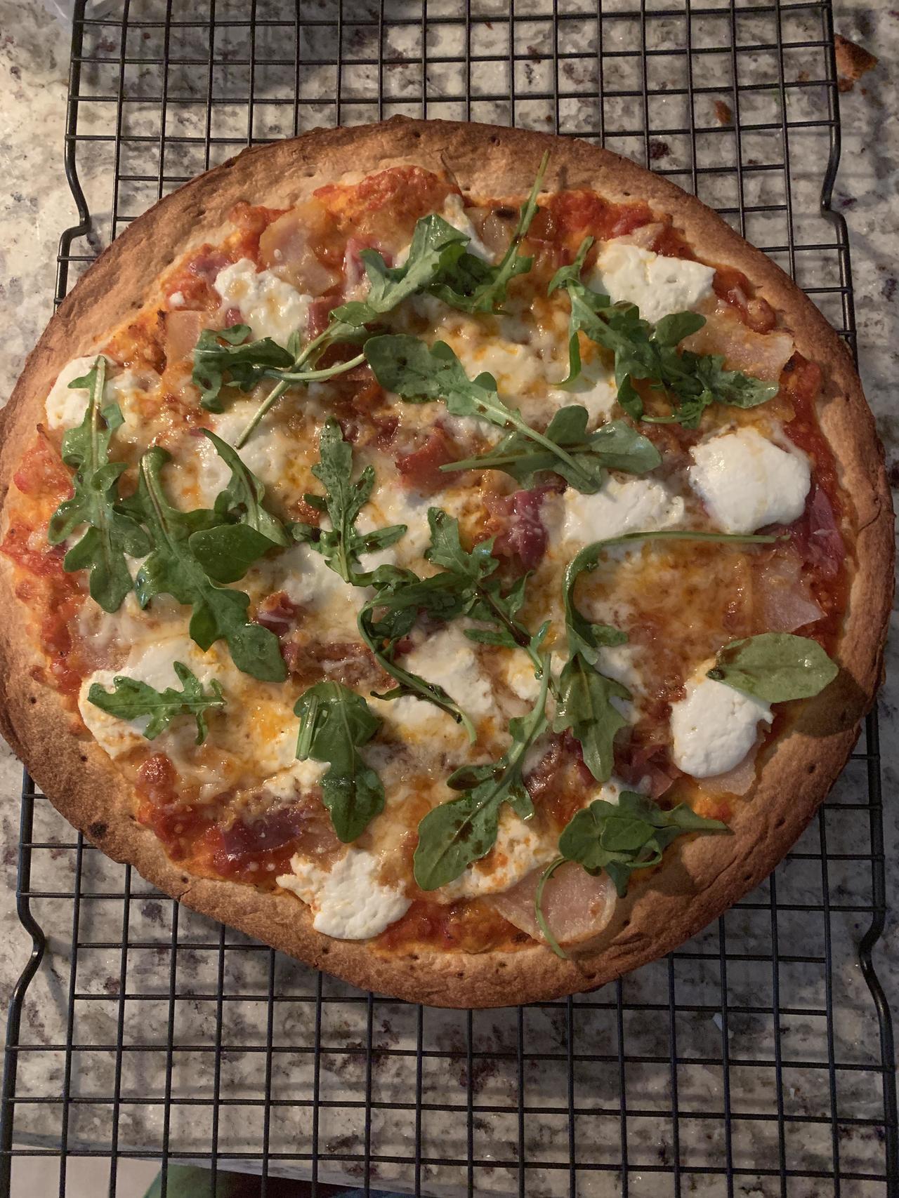 Avocado Boost â€” food-porn-diary: [OC] Pizza with scalloped...