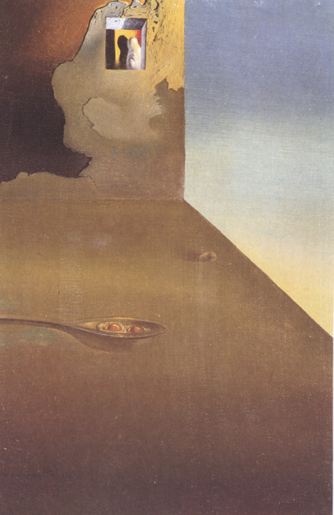 artist-dali:The Meeting of the Illusion and the Arrested Moment...