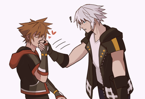 kinglets:some more soriku kiss prompts i took on my twitter....