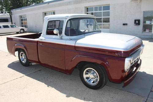 v-eight-lover:Truck Thursday; ‘57 F-100, 302, C4