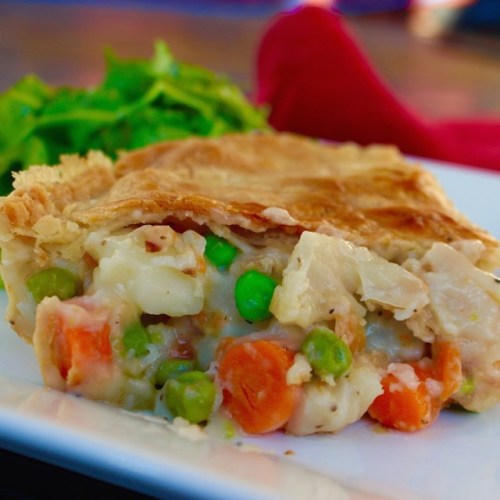 veganfoodblog:Veggie Pot Pie