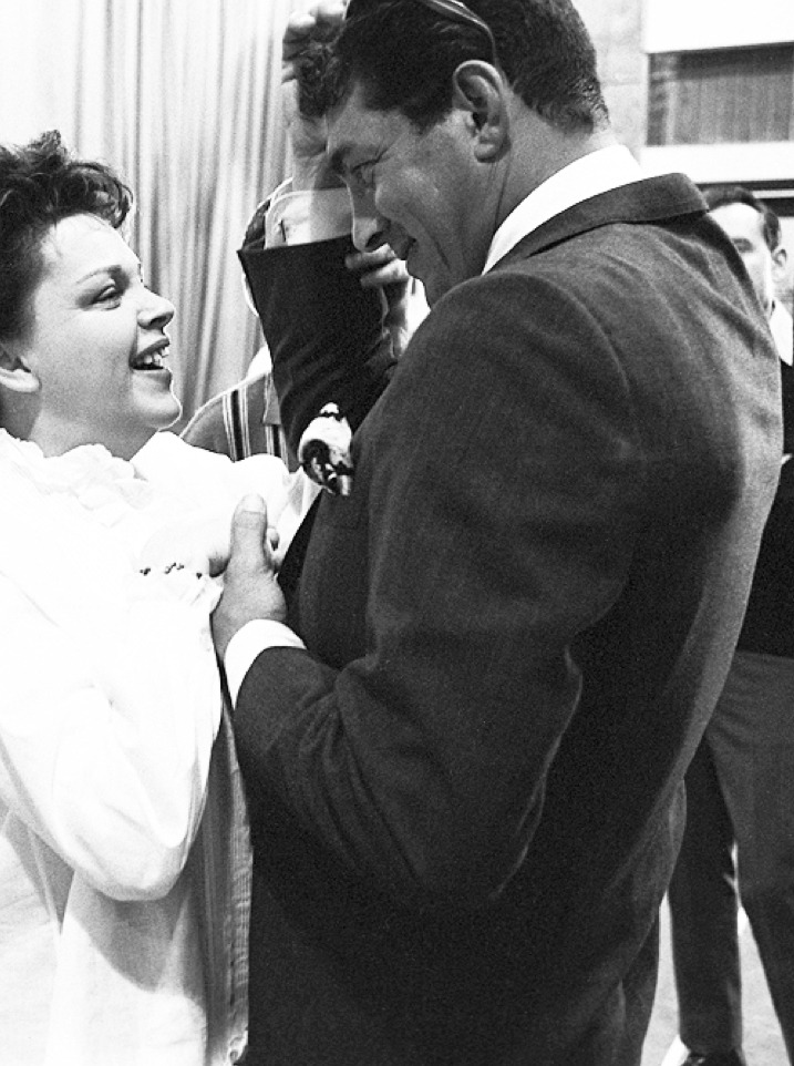 Judy Garland & Dean Martin on the set of The Judy Garland Show, a CBS ...