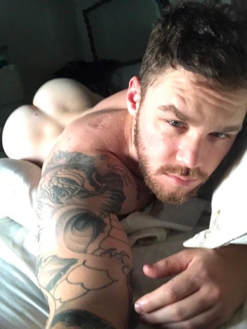 gayfuckpals:crazyrawholes:Join this FREE cam site (18+),...