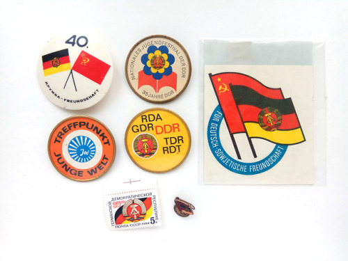 sovietpostcards:USSR and DDR friendship lot