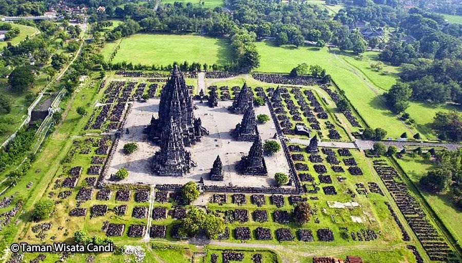 Untitled — Pemandangan Mempesona Wisata Candi Prambanan