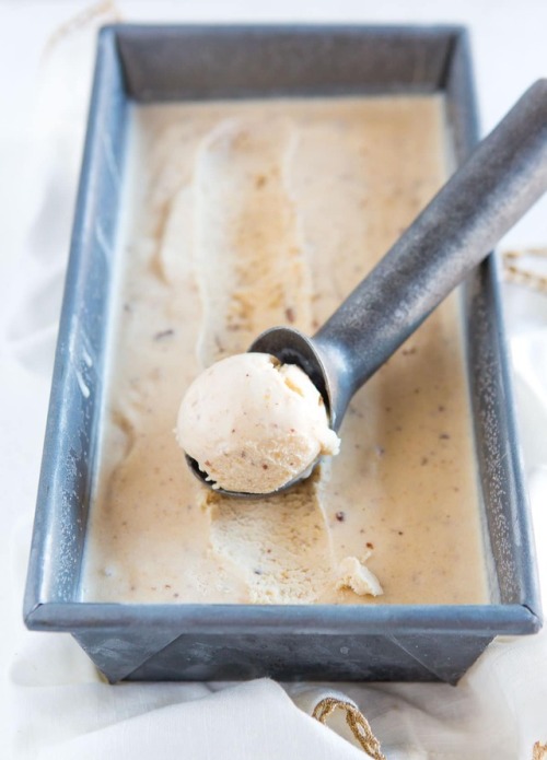 fullcravings:Pecan Pie Ice Cream