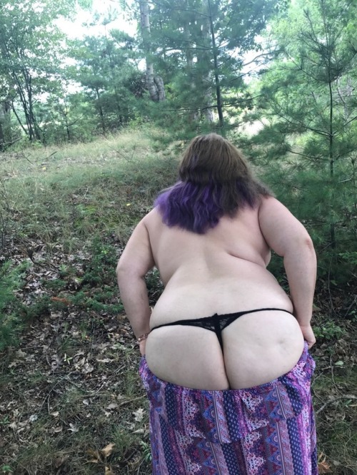 myhotwife0523:More from our walk