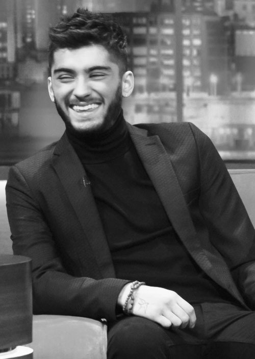 5thharmonytour:zayn malik smile