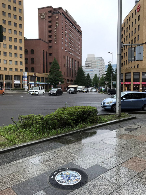 highdio:Photos of those Jojo manhole covers in Sendai at...