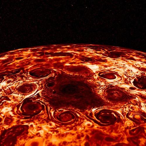 space-pics:Cyclones Encircle Jupiter’s North Pole [2362 x 2362]