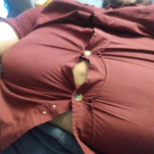 anotherfatguy:Fat butt and tight shirts… 7xl is just too...