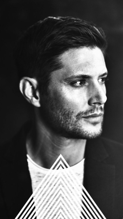 whimsicalrogers:Jensen Ackles lockscreensPlease like or reblog...