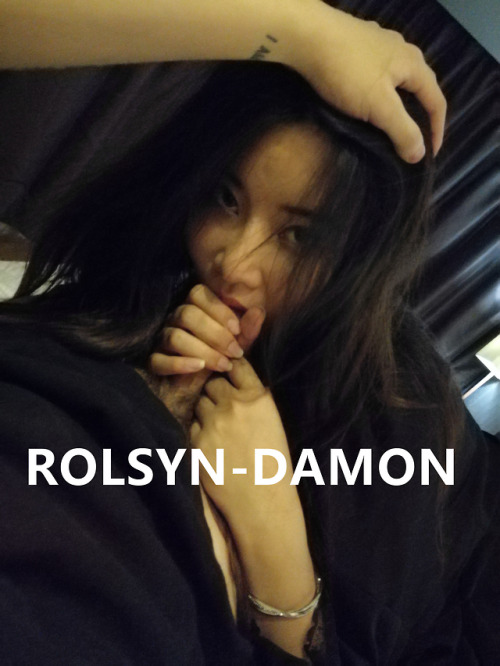 rolsyn-damon:D奶粉丝线下活动喜欢的评论转发没有热度没更新的动力啊兄弟们