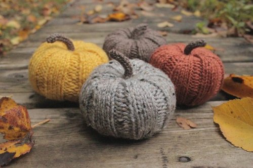 sosuperawesome:Knit Hats / Headbands / Hogwarts Houses Hats /...