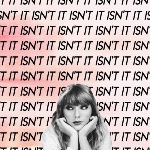 sprksfly:happy delicate music video release day! Im sooo...