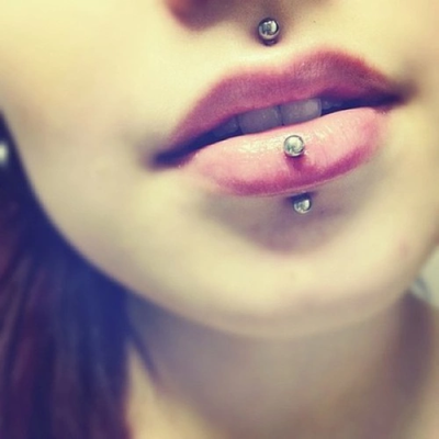 Piercingvertical Labretmedusagirllip Piercing Piercingvertical Labretmedusagirllip Piercing