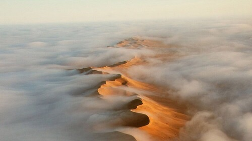 norsis:The Namibian desert with the morning fog… magical