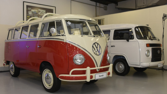 kombi antiga garagem vw volkswagen