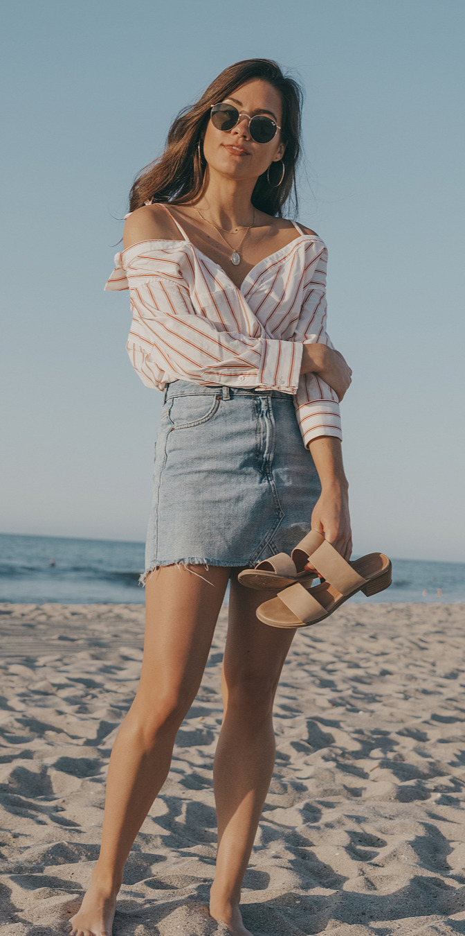 10+ Gorgeous Outfits You Must See - #Fashion, #Dress, #Outfitoftheday, #Fashionista, #Streetstyle Last day in California Wearing joie button down shirt that Ijust in love with! 