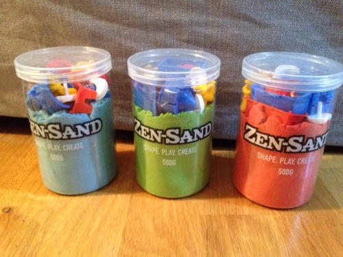 made with tumblr gif kinetic sand hands // trypo // multi