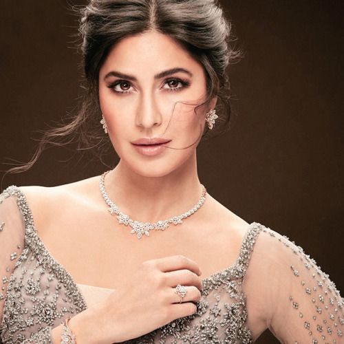 swagseswagaat:Katrina Kaif for Kalyan Jewellers