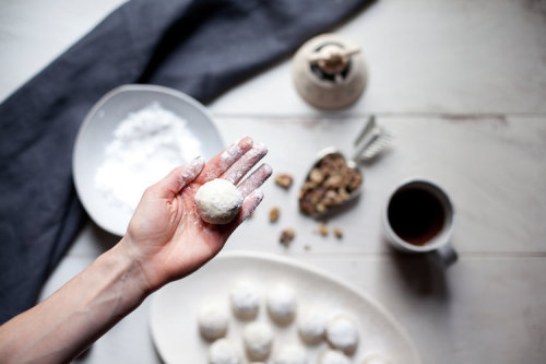 sweetoothgirl:ITALIAN BUTTER BALL COOKIES