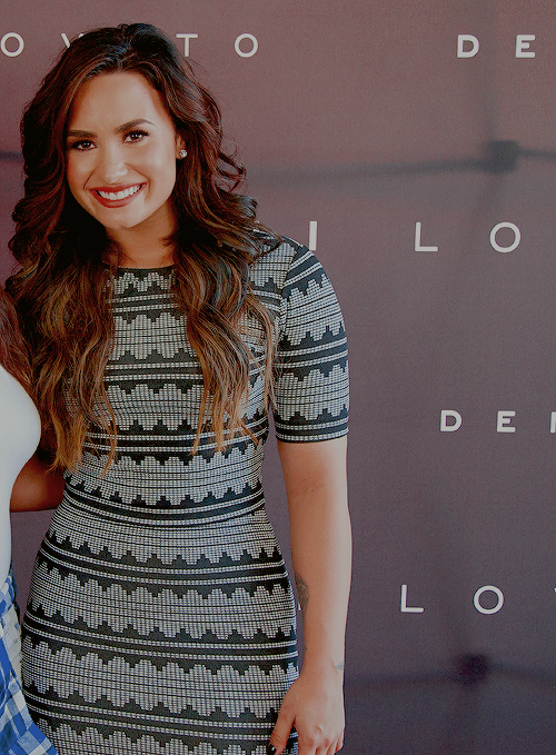 demetria lovato.  - Página 35 Tumblr_pp4vr30oSH1reblqyo1_500