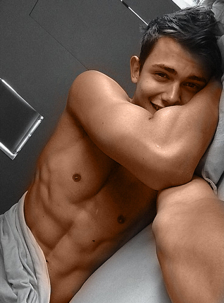 Gay tanned em