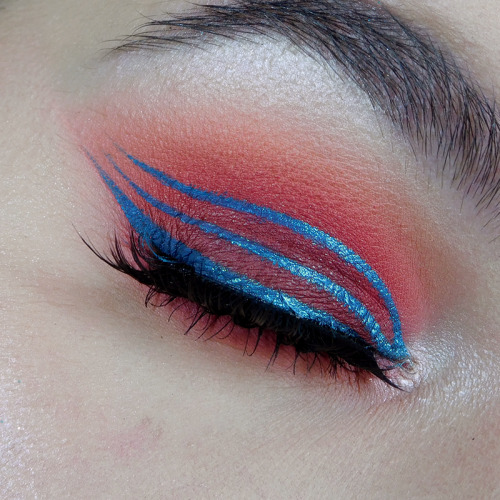 Myself Winged Eyeliner Graphic Liner Makeup Tutorial Tutorial