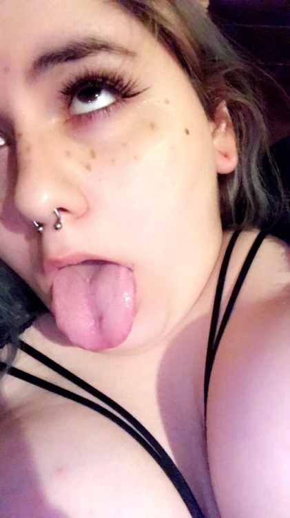 kawaiicutiecat:I need someone to cum in my mouth