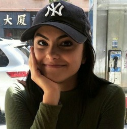 new york yankees cap girl