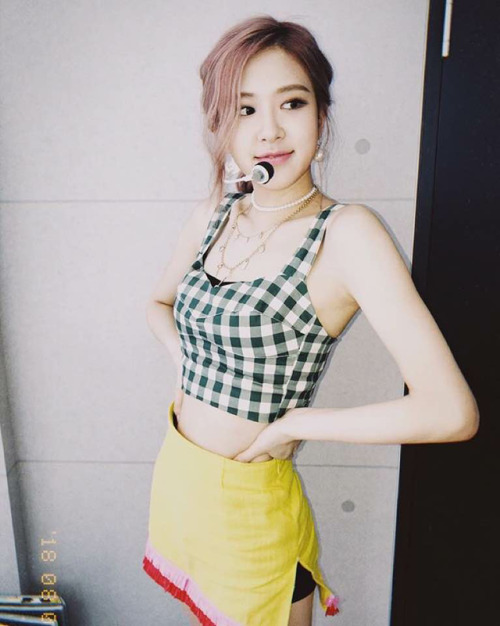 iwantthatkpopbody:블랙핑크 로제 - BLACKPINK Rosé