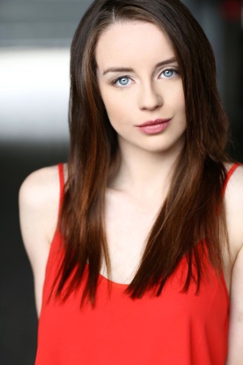 Next photo of Kacey Rohl