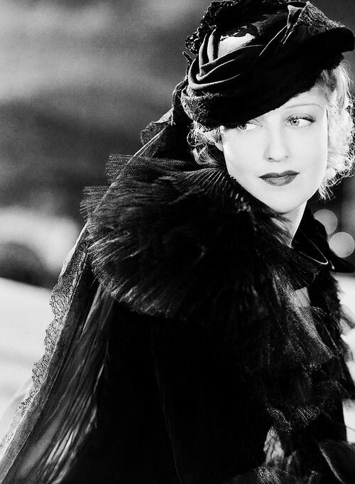 bellalagosa:Jeanette MacDonald in, “The Merry Widow” (1934)