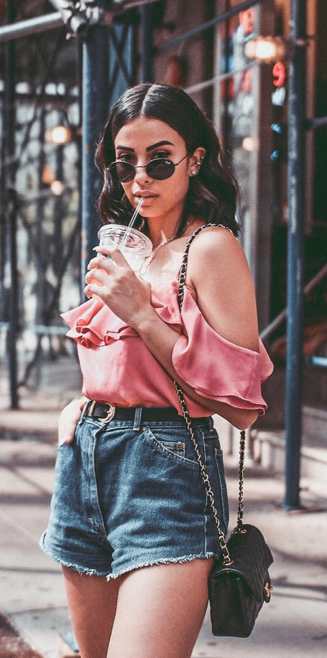 The 10+ Coolest Street Outfit Ideas - #Photooftheday, #Pretty, #Picoftheday, #Best, #Pic Hi there shirt from lacademie_ x revolve , hellothalita 