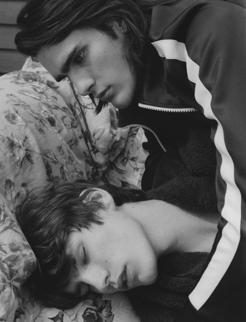 justdropithere:Elias de Poot & Marijn Aper by Alessio Boni...