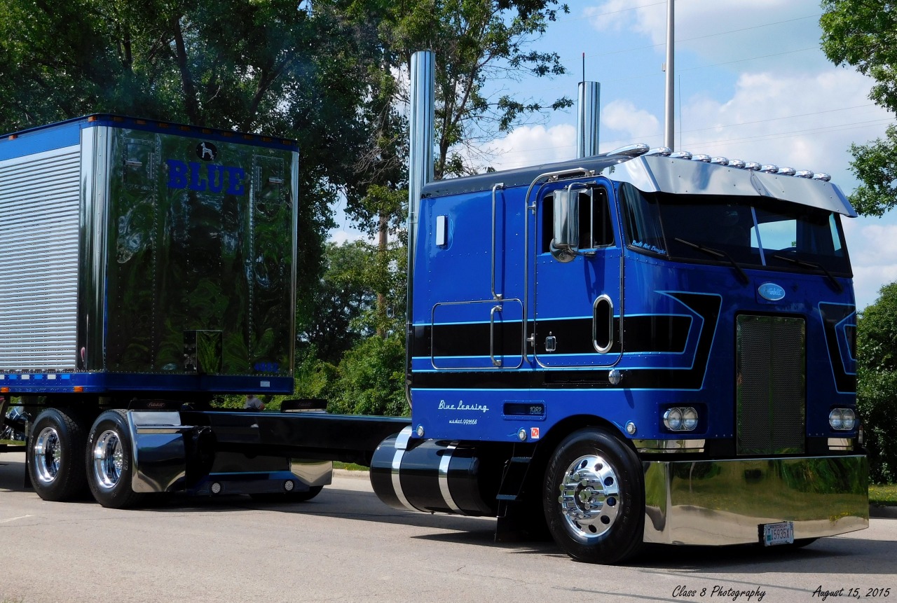 Semitrckn — coe Peterbilt custom 362 with matchin Van