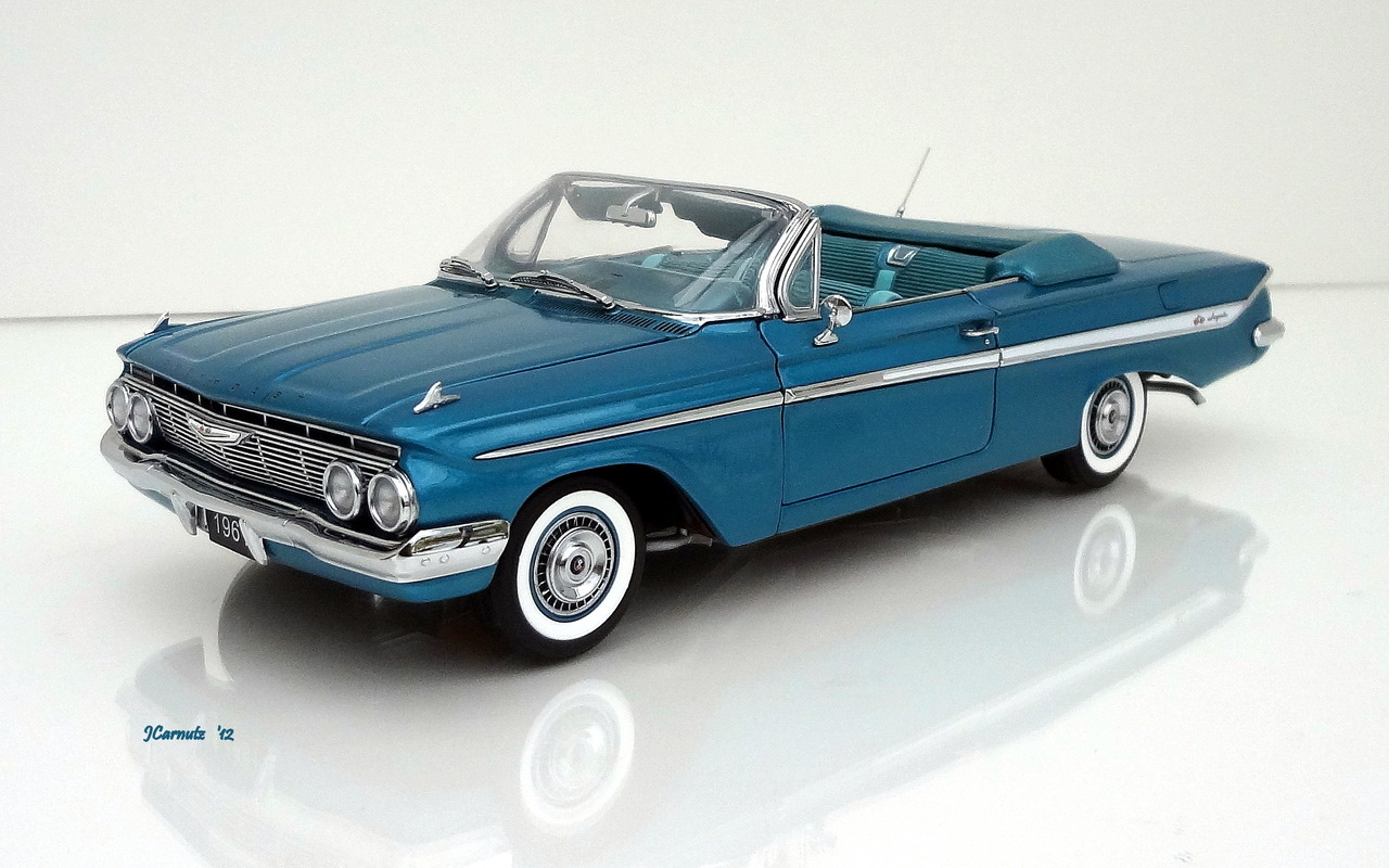 diecast-mania-1961-chevrolet-impala-convertible-a-1-24-scale